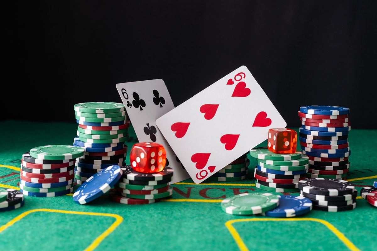 2J.BET کیسینو میں پوکر گیمز